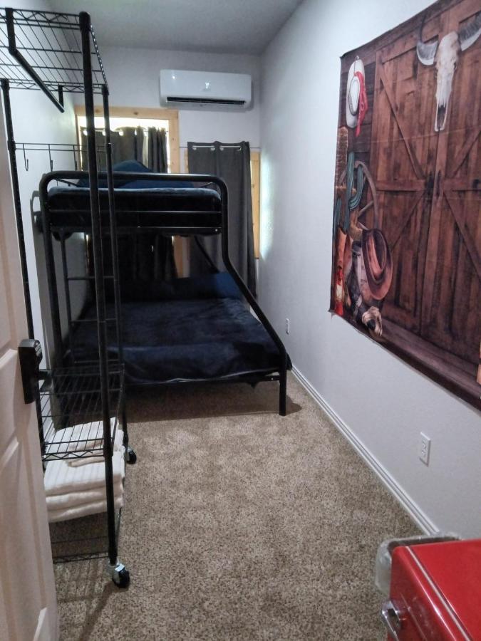 Wills Point Old Texas Bunkhouse旅舍 外观 照片